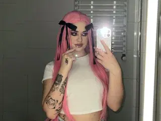 BabyMoonTina  live sex cam