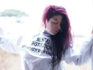 Tattedtitties89  live sex cam