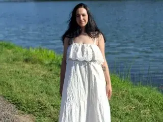AlessiaMarais  live sex cam