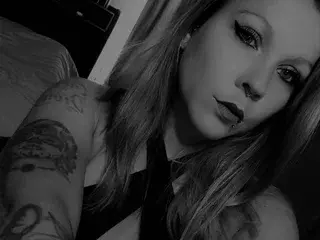 AnnaFalcone  live sex cam