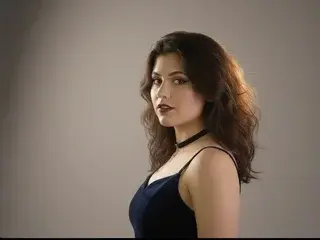 HANNIA_BAILEYS  live sex cam