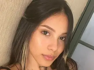 Sarah_vegaa  live sex cam