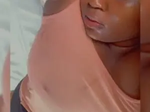 Treasuremellom  live sex cam