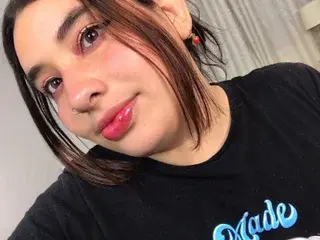 Leidyswallow  live sex cam