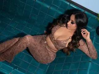 Joaneevans  live sex cam