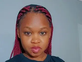 Angelinee600  live sex cam
