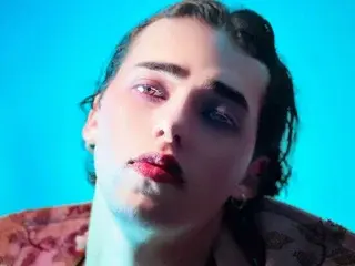 Fuchsia_white  live sex cam