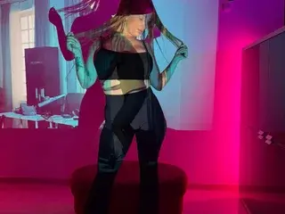 Xrenatablu  live sex cam