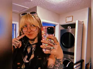 Dying4dahlia  live sex cam