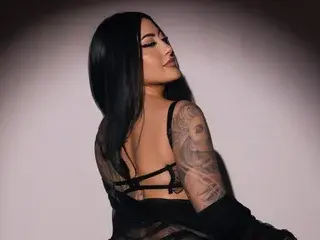 EllieKlark  live sex cam