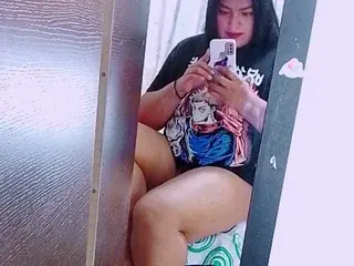 MadelynSquirtt  live sex cam