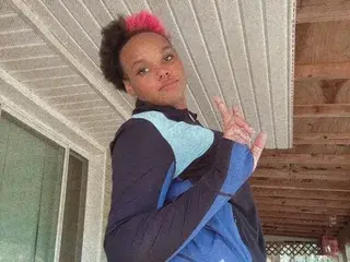 BuddyBellSprinkles  live sex cam