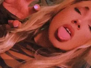 DojaKitty  live sex cam