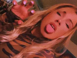 DojaKitty  live sex cam