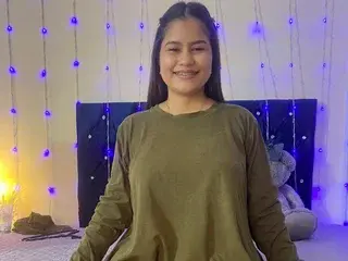 HalimaQadir  live sex cam