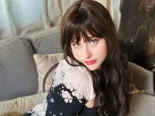 IvyRoseReid  live sex cam