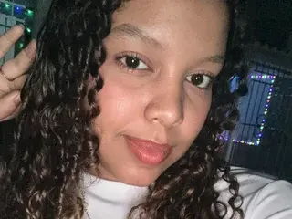 PaolaLat  live sex cam