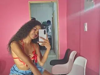 Blacksweetiee  live sex cam