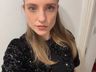 BustyKellyXXX  live sex cam