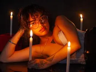 KittyLatina_22  live sex cam