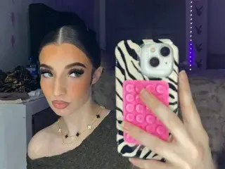 Lulababy21  live sex cam