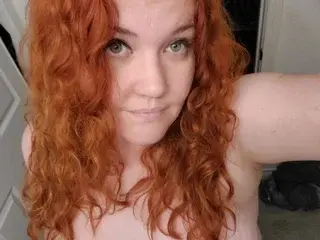 GingerHoe86  live sex cam