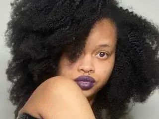 VenusPinupDoll777  live sex cam