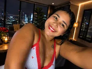 Diamond_lucy83  live sex cam