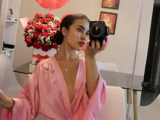 GisellaLoren  live sex cam
