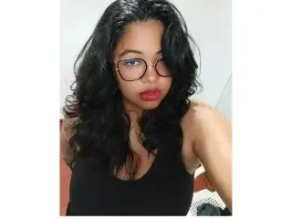 NicoleRhodes  live sex cam