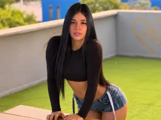 ValeriiaaCruz  live sex cam