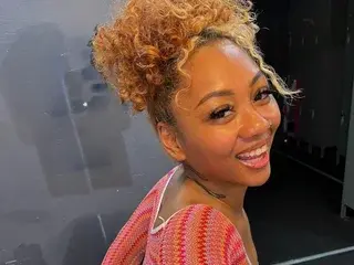 SexyKiani  live sex cam