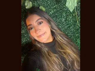 ValentinaLugo  live sex cam