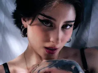 EmmaCollins67  live sex cam