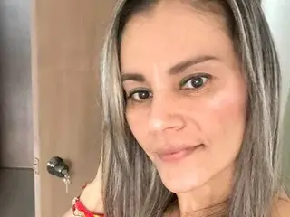 EVAAMILF  live sex cam