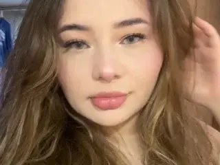 Elisacolevanss  live sex cam