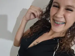 GaabbyMoon  live sex cam