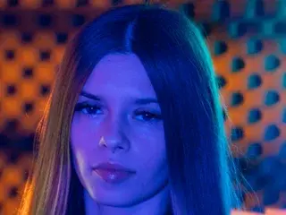 Sukie_Monroe  live sex cam