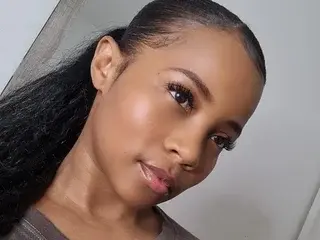 Katherinesmil  live sex cam