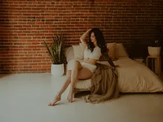 GoddessAriBlack  live sex cam