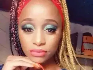 SizzlingSlim  live sex cam