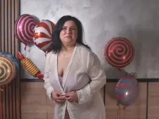 ValerieSmiths  live sex cam