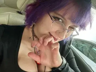 Ella_Lug0si  live sex cam
