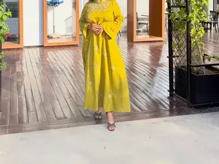 Queenfareen  live sex cam