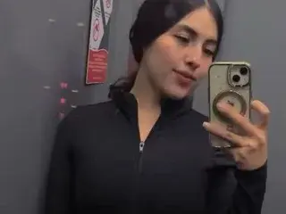 BellaLuuna  live sex cam