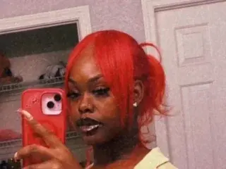 ChocolateSquirter  live sex cam