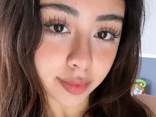 Arianabaddiewoman  live sex cam