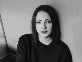 Kyra_honey  live sex cam