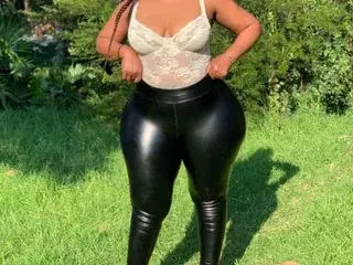 Goddessmilf  live sex cam