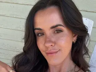 LaraMishchief  live sex cam